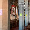 Farbig sortiert sind die Sitzplatzgruppen in der Kirche St. Georg in Bermatingen.