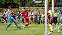 Albert Malaj (Mitte) schoss das 1:1 für den 1. FC Rielasingen-Arlen gegen den SV Oberachern. Diese Chance in der ersten Halbzeit dagegen ...