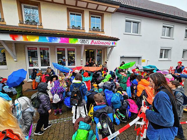 Bild 10: Bilder von Schülerbefreiung und &bdquo;Bettle go&ldquo; in Horheim
