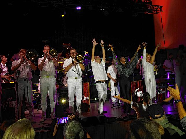 Bild 38: Alle Bilder vom Benefiz-Konzert der Bundeswehr Big Band in der Markolfhalle
