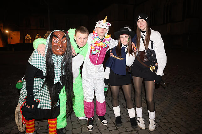 Bild 4: Konstanzer Straßenfasnacht 2025: Die Stimmung ist auch am Fasnachtsfreitag super