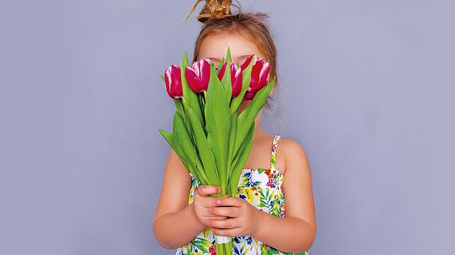Ein Strauß Blumen ist zum Muttertag gern gesehen &ndash; aber niemand sollte sich zum Schenken verpflichtet fühlen.