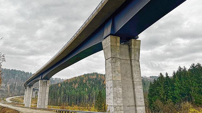 Die Gauchachtalbrücke bekommt aktuell keinen Zwilling. Das Projekt wurde vom Verwaltungsgerichtshof Mannheim gestoppt. Politiker aus ...