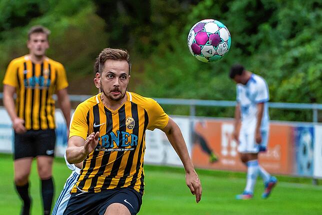 Bild 5: Reserve des SV Blau-Weiß Murg bezwingt den SV Nöggenschwiel mit 3:1 &ndash; und wir haben Bilder!