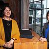 Regina Renner (links), Bürgerbüro, und Sandra Domogalla, Tourismus, Kultur und Marketing der Gemeinde Bodman-Ludwigshafen, bereiten alle ...