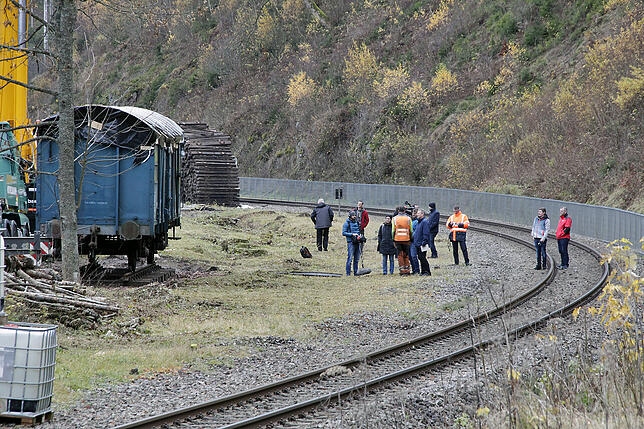 Bild 24: Bilder vom Waggon-Transport von Villingen nach Lenzkirch-Gutachbrücke