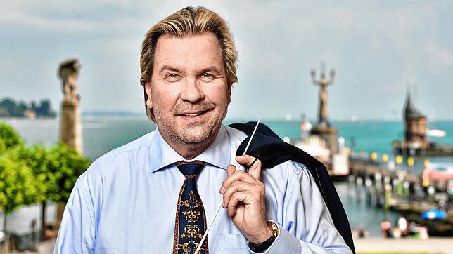 Ari Rasilainen hört nach der Spielzeit 2020/21 als Chefdirigent auf. Jetzt ist das Stellenprofil für die Nachfolge bekannt.