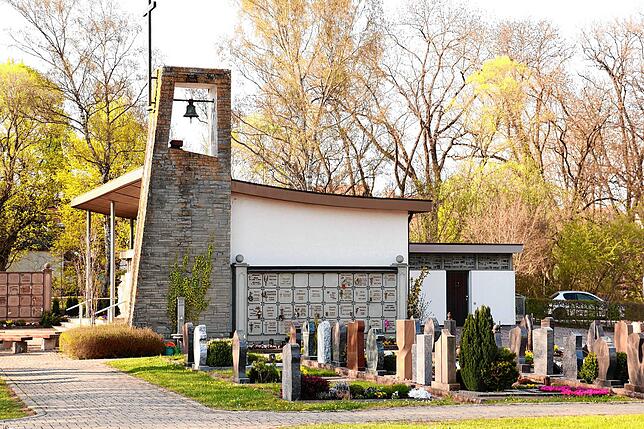 Mitten in der Stadt: der Hüfinger Friedhof.