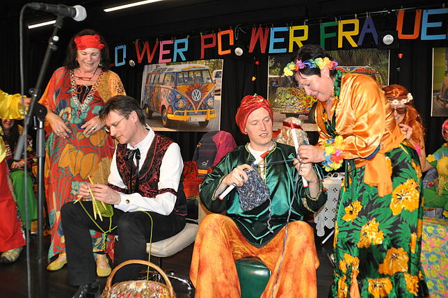 Bild 12: Bilder der katholischen Frauenfasnacht Bad Dürrheim