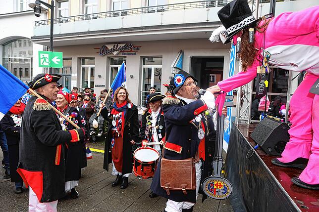 Bild 23: Straßenfasnacht 2025 in Konstanz: Narren erobern die Marktstätte – Die Highlights in Bildern!