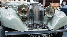 Einer unter vielen Hinguckern bei der Messe 2019: ein edler Bentley. Auch in diesem Jahr können sich Besucher auf viele Besonderheiten ...