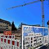 Eine der wenigen Baustellen derzeit in Friedrichshafen, wo neue Wohnungen entstehen, hier an der Ecke Sandösch-/Appenzeller Straße.