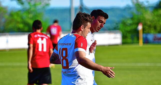 Bild 15: FC RW Weilheim setzt sich mit 5:2 gegen den FC Hochrhein durch &ndash; und wir haben Bilder!