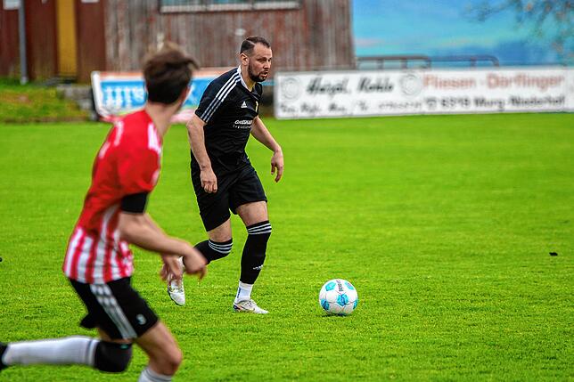 Bild 24: Spvgg. Andelsbach spielt 1:1 gegen SV 08 Laufenburg II – und wir haben Bilder!