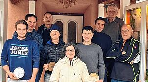 Die Geehrten, die Betriebsleiter, die im letzten Jahr über 6500 kg Milch ermolken haben.  Bild: Landratsamt