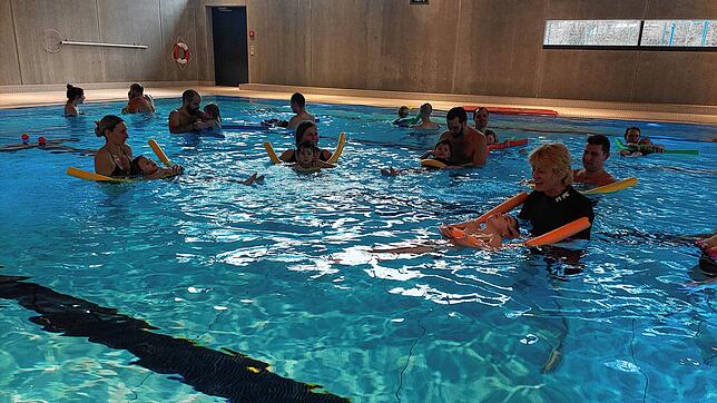 Schwimmkurse sind in Konstanz sehr nachgefragt. Zumindest in nächster Zeit kann das Rote Kreuz keine neuen Kurse im Schwaketenbad (Bild) ...