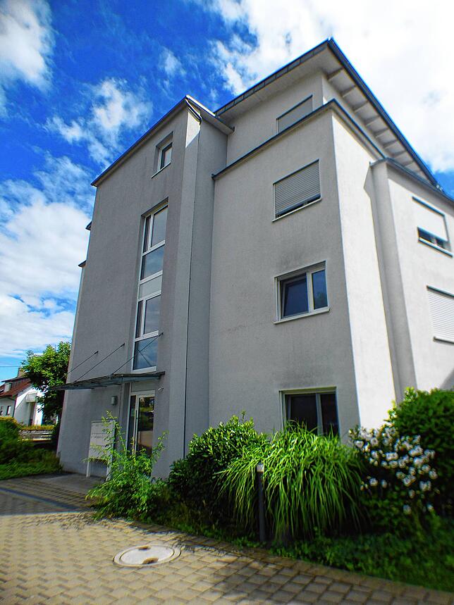 In diesem Mehrfamilienhaus in der Hauptstraße hat das Ehepaar Jetter ein neues Zuhause gefunden.