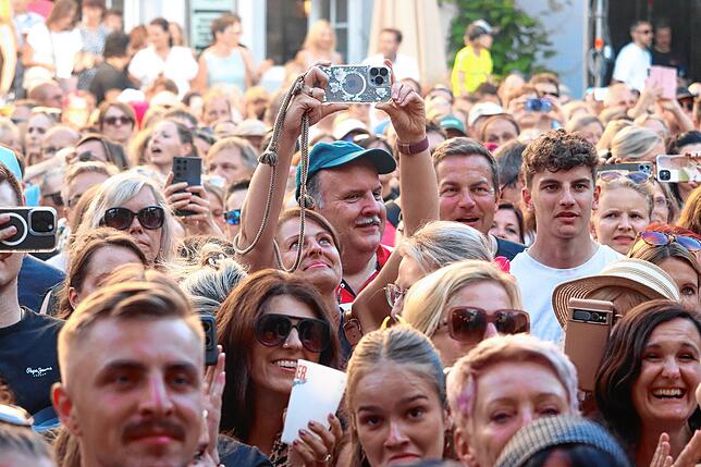 Bild 25: Samu Huber und sein grandioser Auftritt bei der Schlossplatz Meersburg Open Air