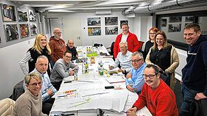 Beim Vorsitzenden des Albbrucker Gewerbevereins Michael Kempf (rechts sitzend) und seinem Planungsteam laufen für die Gewerbeschau die ...