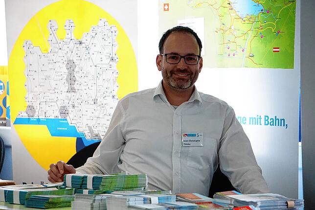 Jean-Christophe Thieke ist ÖPNV-Experte und Geschäftsführer der Geschäftsstelle ÖV Bodenseeraum, die den grenzüberschreitenden Verkehr ...