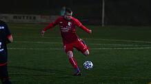 Saisonpremiere: Florian Gampp &ndash; hier beim Flutlichtspiel im Herbst beim FC RW Weilheim &ndash; machte mit seinem ersten Tor in ...