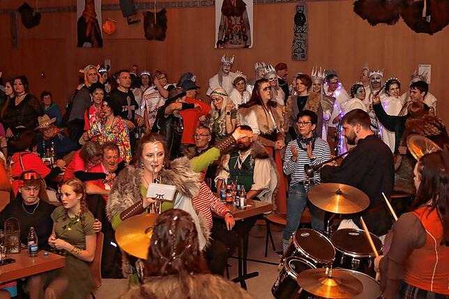 Bild 25: Die besten Bilder vom Zunftball in Unterkirnach 2025: Ein unvergesslicher Abend