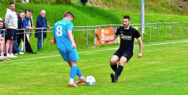 Bild 29: SV Buch besiegt die SG FC Wehr/Brennet mit 1:0 – und wir haben Fotos!