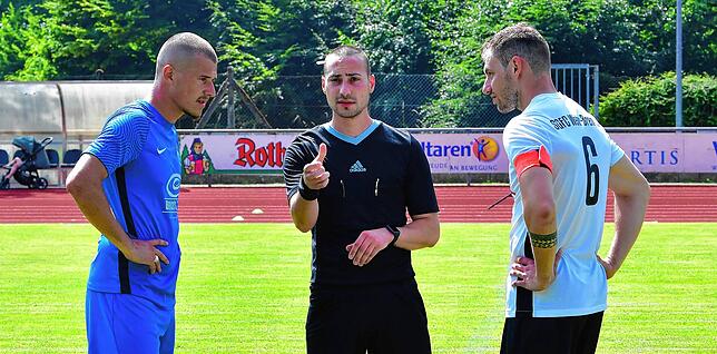Bild 2: SG FC Wehr/Brennet besiegt den TuS Stetten mit 7:1 – und wir haben Fotos