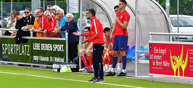 Bild 27: SV Jestetten siegt spät mit 2:1 beim VfB Waldshut – und wir haben Fotos!