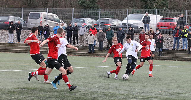 Bild 10: FSV Rheinfelden schickt den VfR Bad Bellingen mit einem 8:0-Kantersieg in die Winterpause &ndash; und wir haben Bilder!