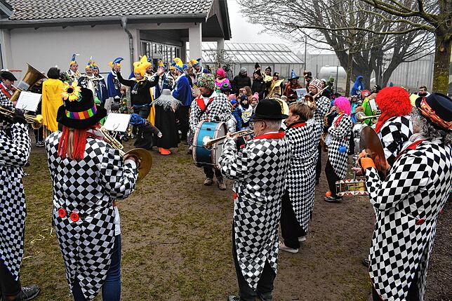 Endlich wieder Fasnacht wie vor Corona auf der Insel.