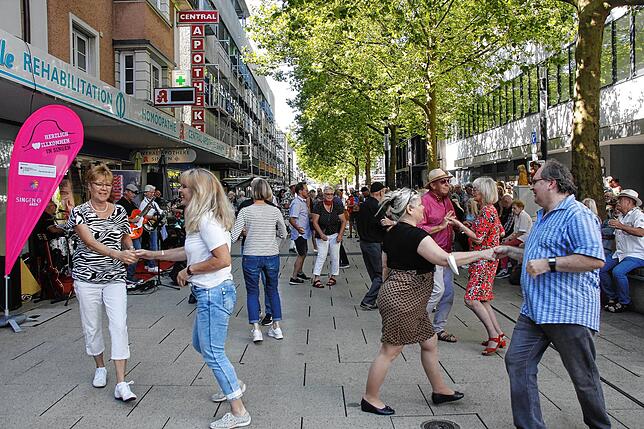 Mit Aktionstagen konnte der Singener Einzelhandel zusätzlich Publikum in die Stadt und in die Geschäfte locken. Die Besucher konnten ...