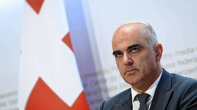 Alain Berset, Gesundheitsminister der Schweiz, hat das Ende der Corona-Infektionsschutzmaßnahmen verkündet. Nach zwei Jahren ...