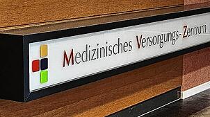 Ärztemangel ist in der Region schon länger ein Thema. Jetzt sollen Medizinische Versorgungszentren Abhilfe schaffen. (Symbolbild)