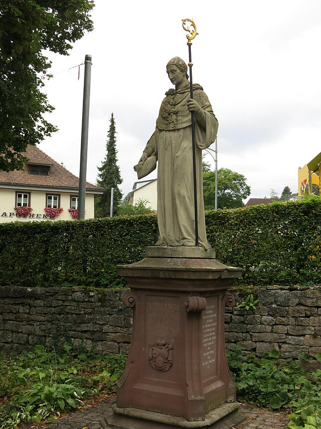 1856 wurde von den Gemeinden des Amtsbezirks Bonndorf dieses Denkmal zu Ehren von Martin Gerbert II. errichtet.