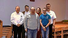 Neu- und Wiedergewählte beim DRK-Ortsverein Triberg-Schonach sind (von links): Dietmar Wiebel, Georg Wiengarn, Michael Schuler, Dagmar ...