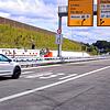 Die ersten Fahrzeuge auf dem neuen Streckenabschnitt der B 31.