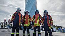 In voller Feuerwehrmontur starten sie in den Wettbewerb (von links): Peter Schultheiß, David Golob, Phillip Lüthi und Tobias Müller von ...