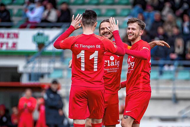 Bild 1: FC Tiengen 08 besiegt den FC Hochrhein mit 4:0 &ndash; und wir haben Bilder!