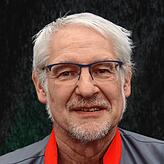 Ekhard Stegmann vom DRK Tuttlingen berichtet von den Rettungstransporten in die umliegenden Kliniken. 97 seien es 2023 gewesen. ...