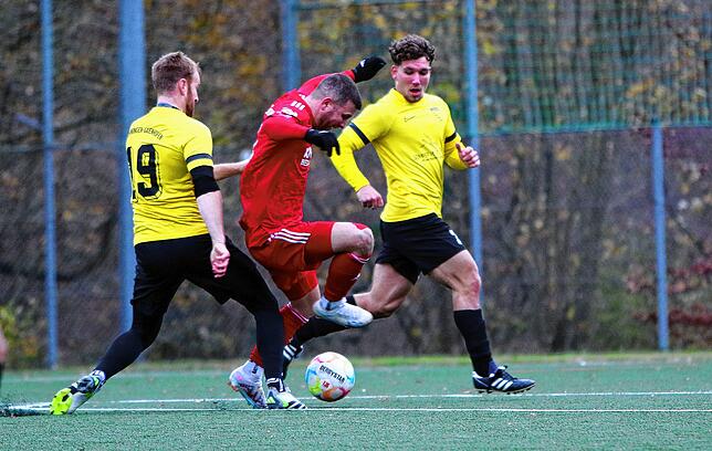 Bild 7: Die besten Bilder vom Spiel zwischen dem FC Überlingen und dem FC Öhningen-Gaienhofen