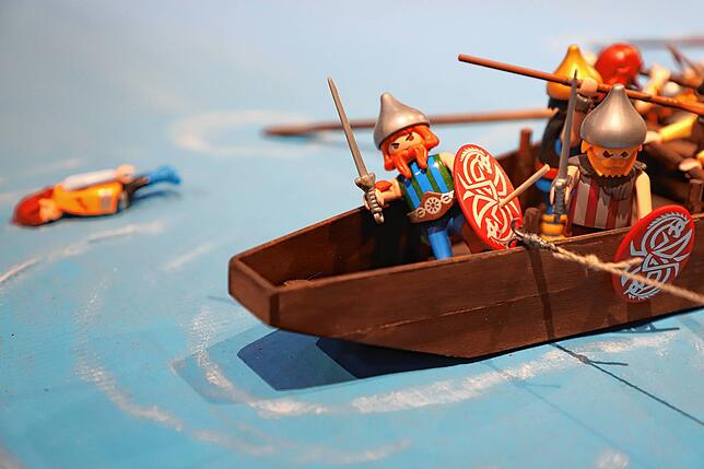Bild 5: Als sich Kelten und Römer zur Seeschlacht trafen: In Konstanz wird dieser Teil der Geschichte des Bodensees mit Playmobil-Figuren nachgestellt