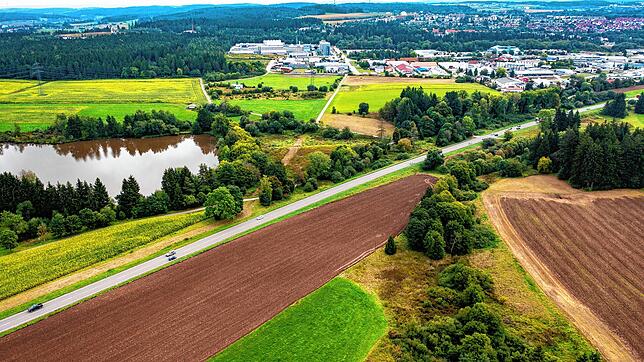 Anschluss der geplanten Nordspange (Lückenschluss B523) an die B33, südlich des Mönchsee, zwischen Villingen und Mönchweiler, mit ...