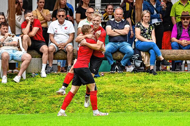 Bild 6: FC Hochrhein steigt in die Bezirksliga auf – und wir haben Bilder!