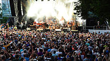 Bühne und Bands bleiben, nur der Ort ändert sich. Das Hohentwiel-Festival wird in diesem Jahr vom Hausberg in die Stadt verlegt. Die ...