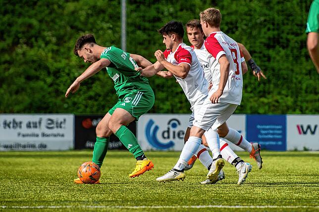 Bild 22: SV Waldhaus gewinnt bei der SG Weilheim/Gurtweil mit 2:1 &ndash; wir haben Bilder!