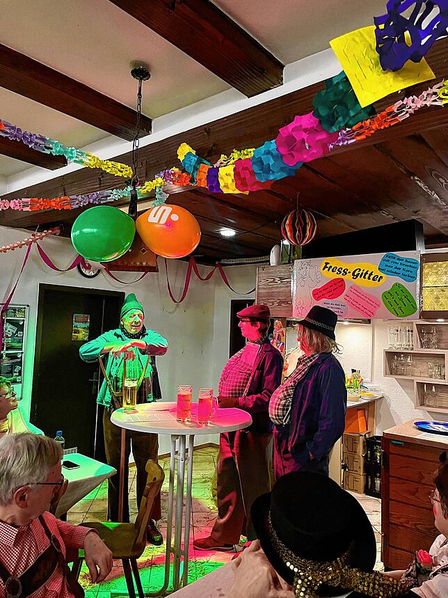 Bild 10: Beim Kappenabend in Donaueschingen wird die Sau herausgelassen: Das sind die schönsten Impressionen