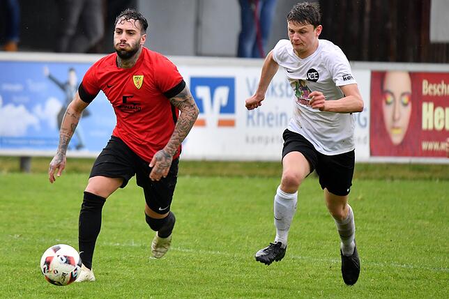 Bild 3: FSV Rheinfelden feiert Pflichtsieg gegen Schlusslicht FC Emmendingen – und wir haben die Bilder