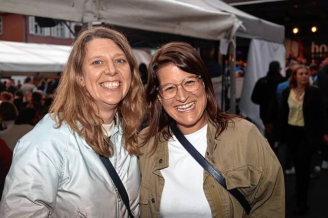 Bild 40: Beim Konstanzer Weinfest 2025 steigt schon am Eröffnungsabend die Stimmung - Die schönsten Bilder