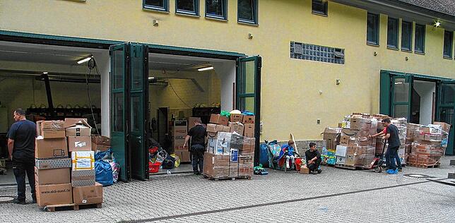Alle drei Hallen waren in Krauchenwies nach dem Spenderansturm voll.